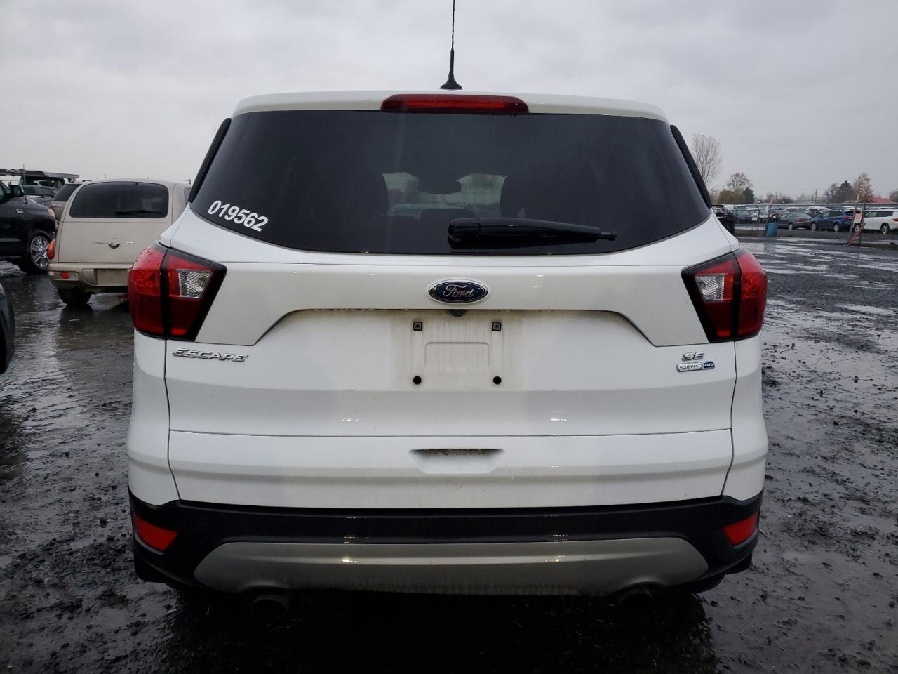 2019 Ford Escape Se VIN: 1FMCU9G9XKUB64809 Lot: 81176804