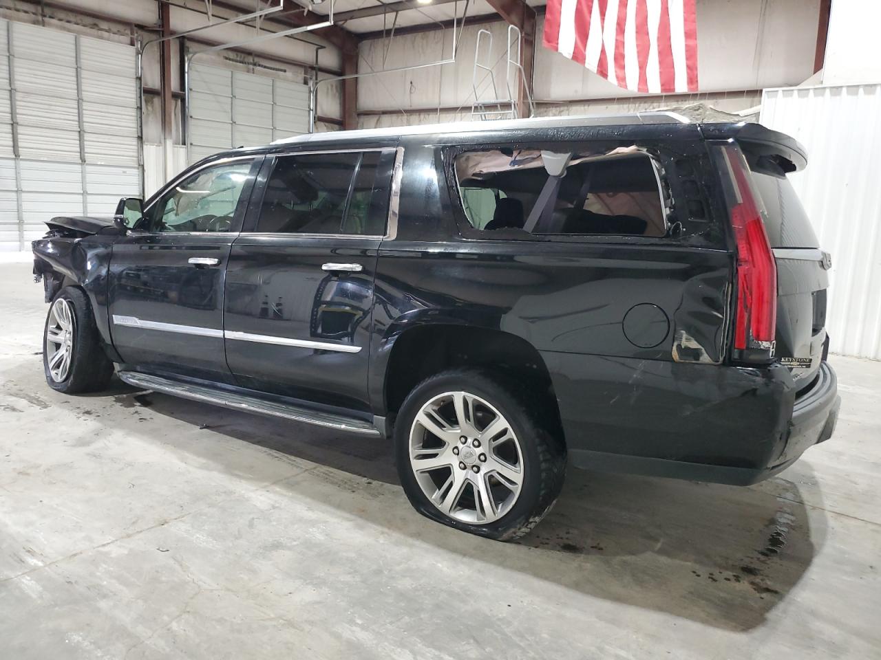 VIN 1GYS3HKJ3GR318375 2016 CADILLAC ESCALADE no.2