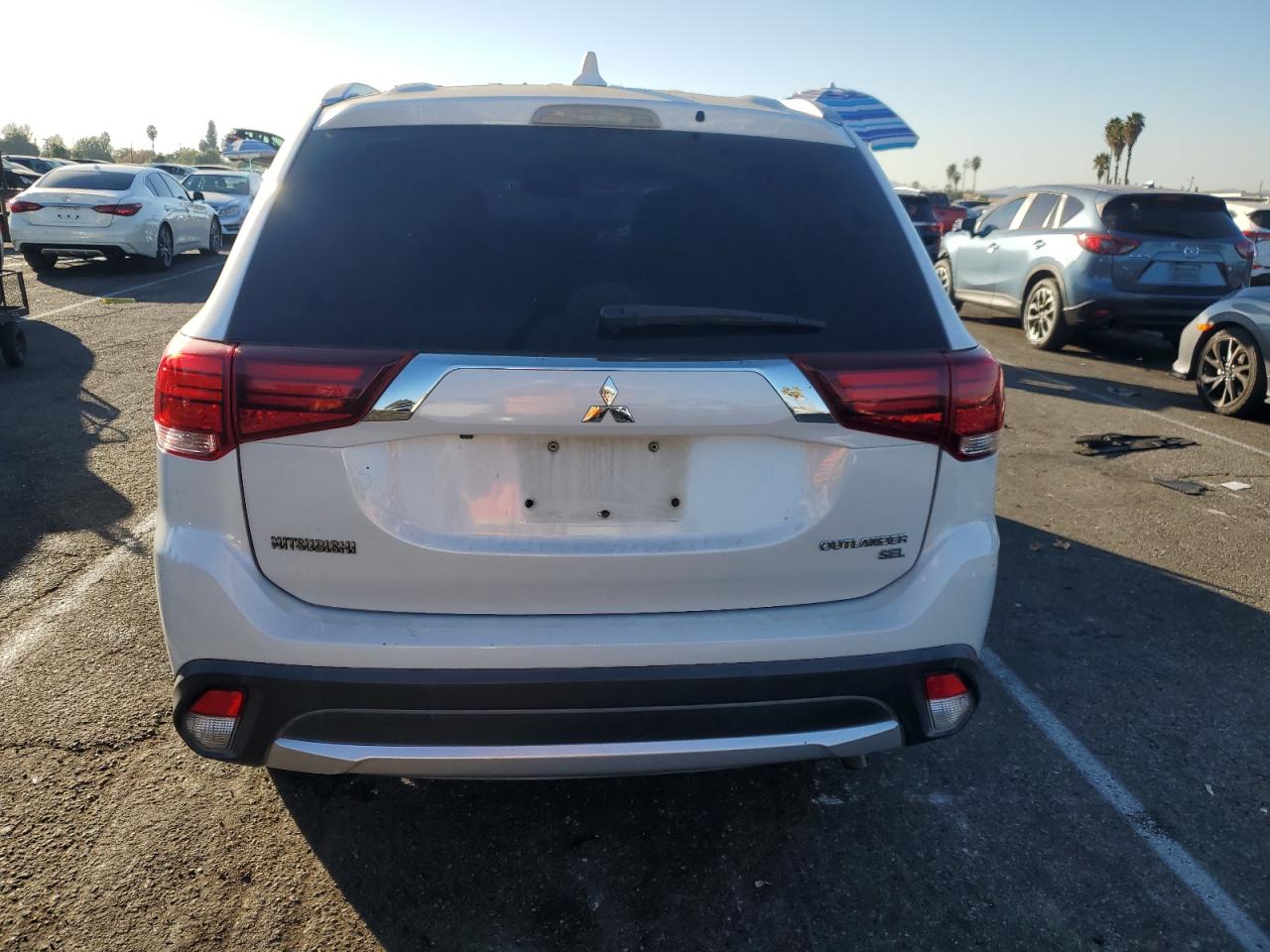 VIN JA4AD3A38HZ065540 2017 MITSUBISHI OUTLANDER no.6