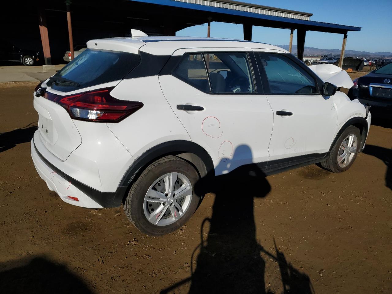 VIN 3N1CP5BV8PL518971 2023 NISSAN KICKS no.3