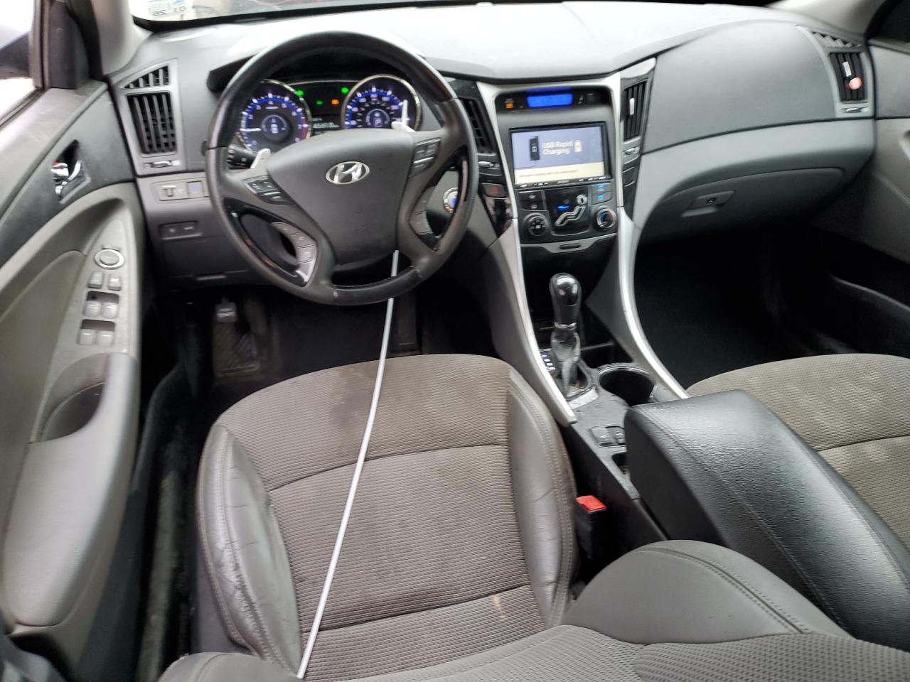 2013 Hyundai Sonata - Image 8