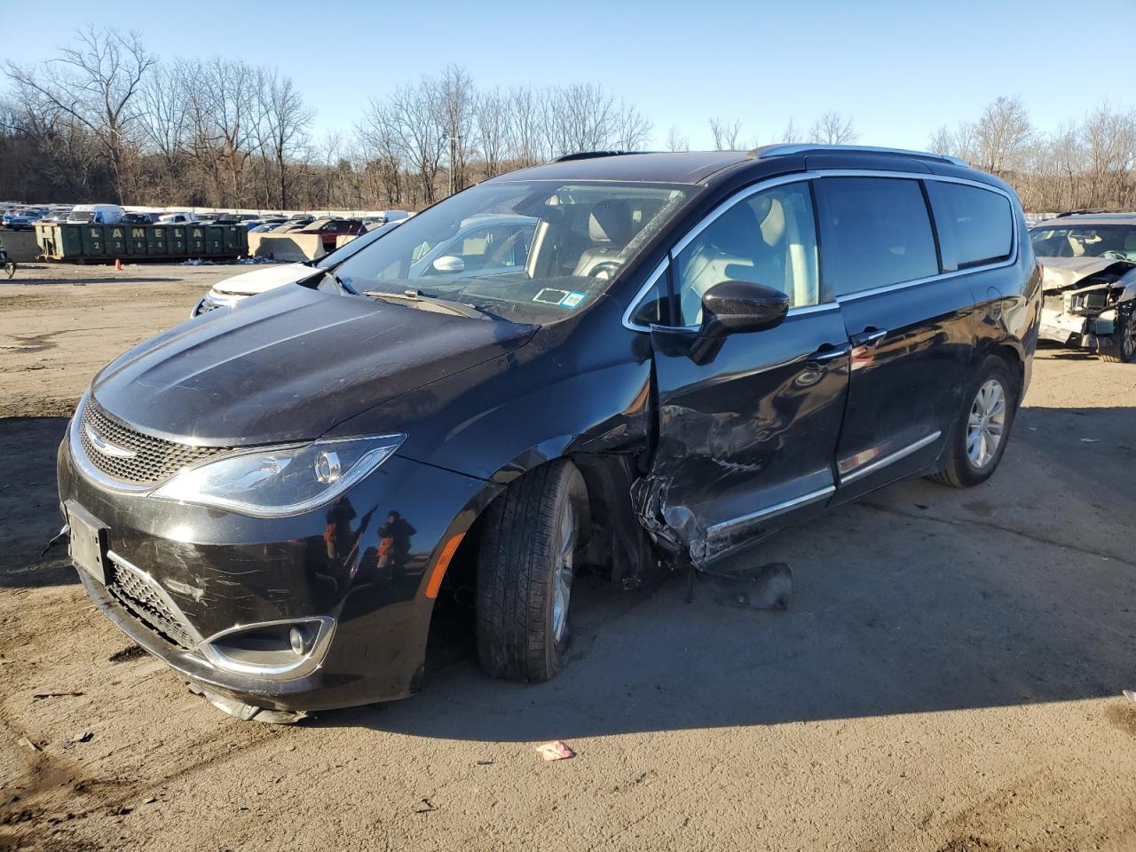 2019 Chrysler Pacifica Touring L VIN: 2C4RC1BG7KR523698 Lot: 79820594