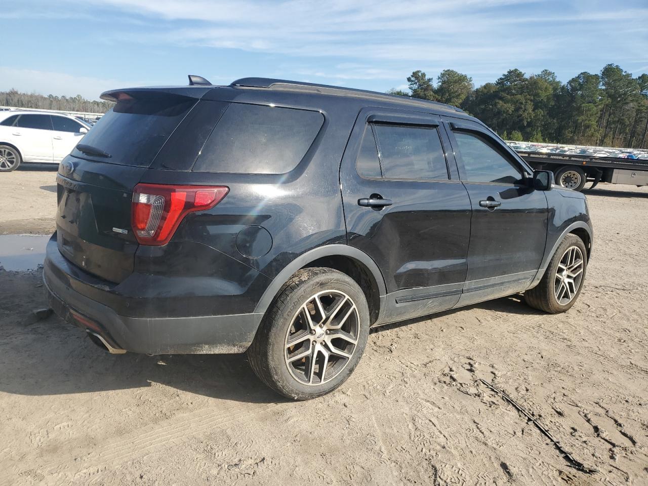 2016 Ford Explorer - Image 3
