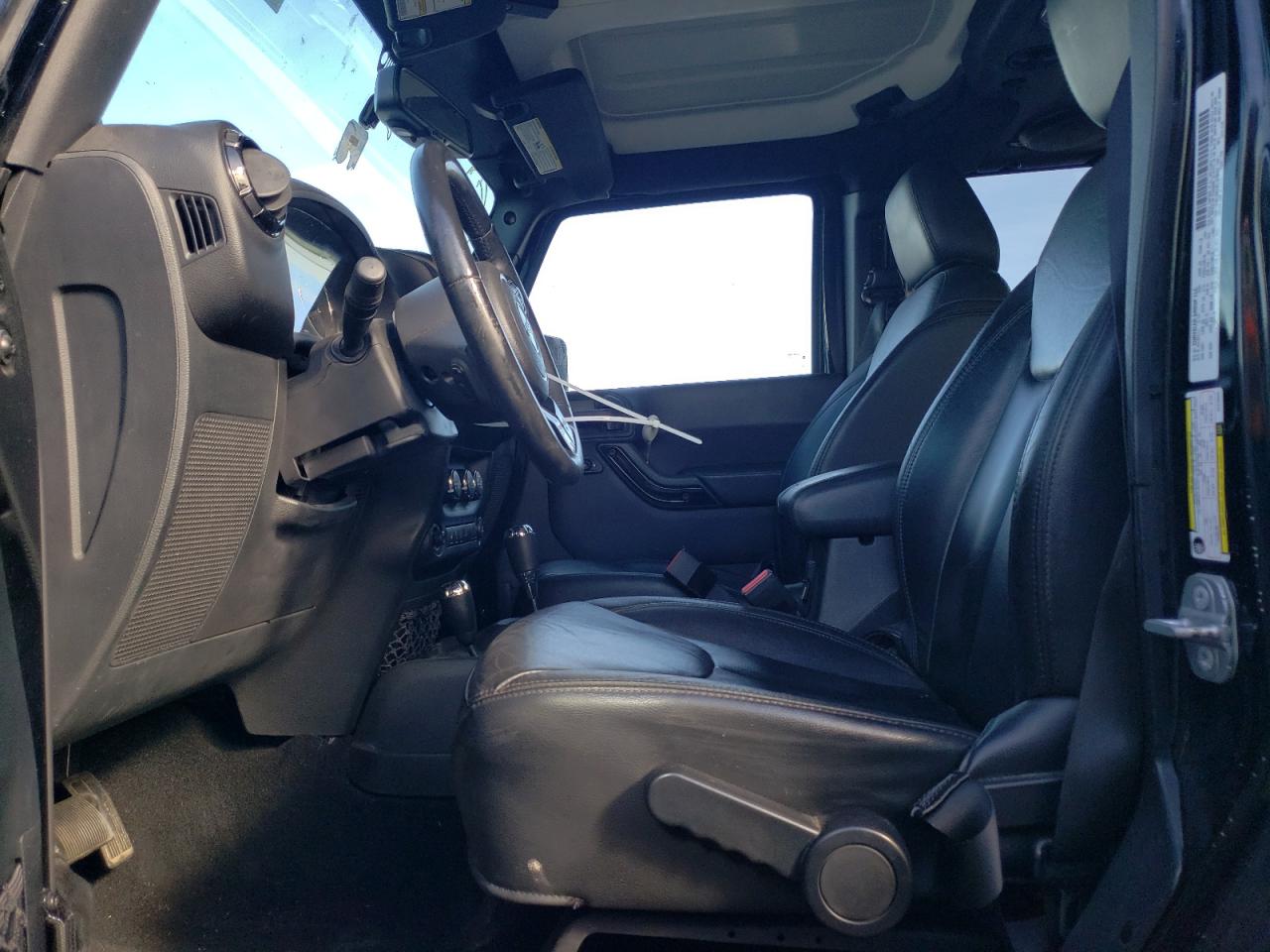 2014 Jeep Wrangler - Image 7
