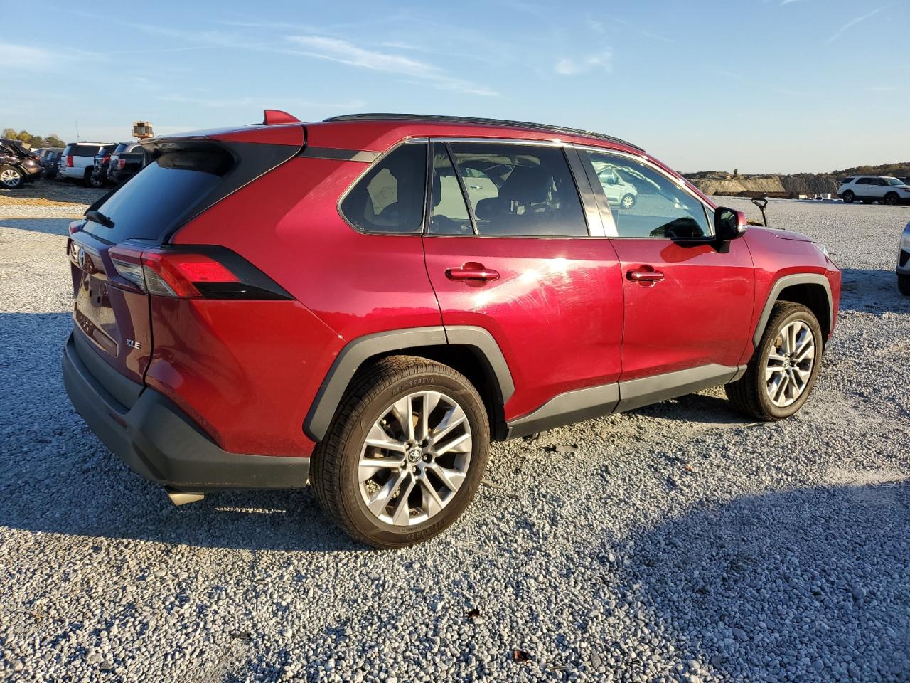 2019 Toyota RAV 4 - Image 3