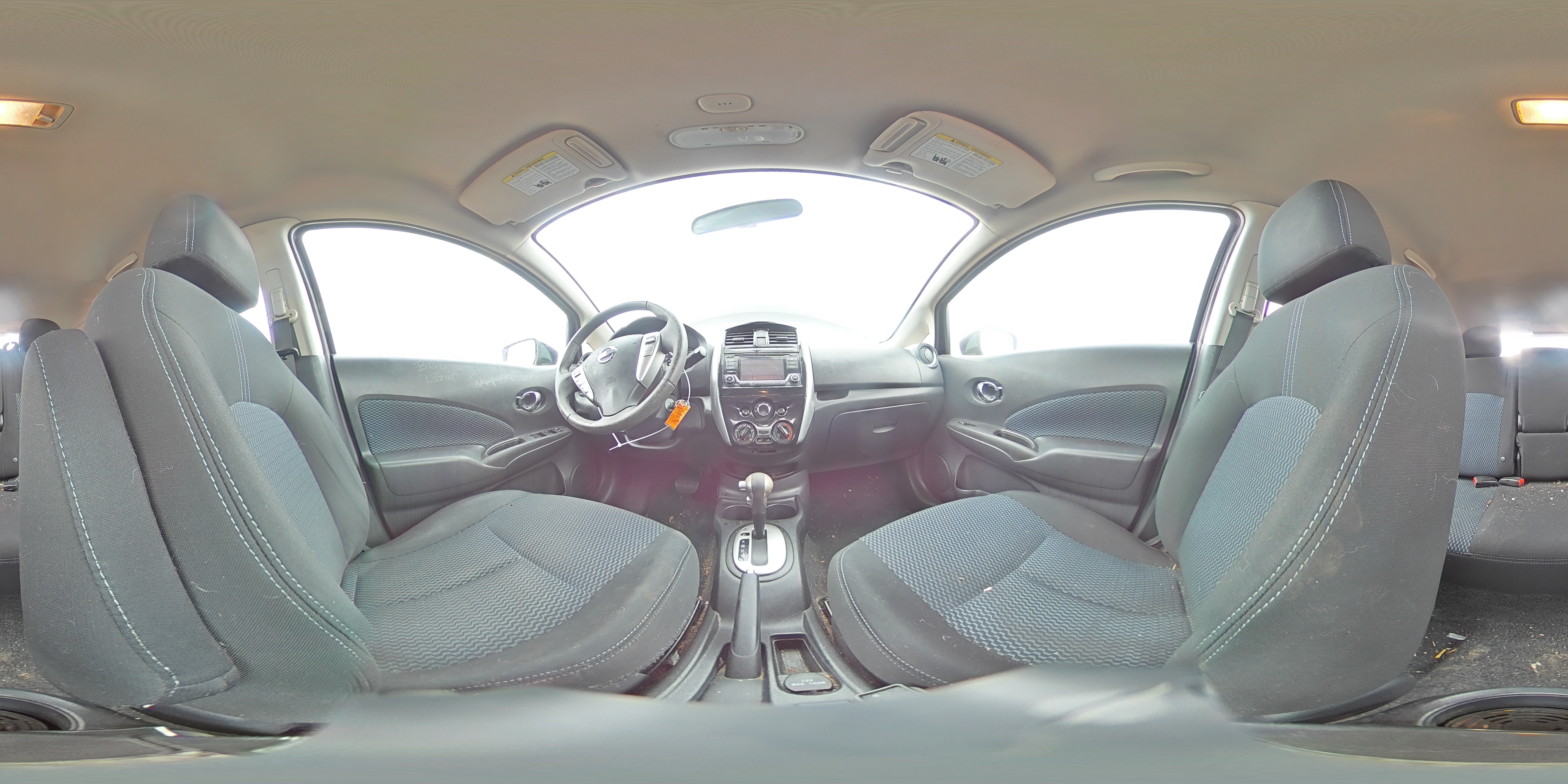 2015 Nissan Versa - Image 14
