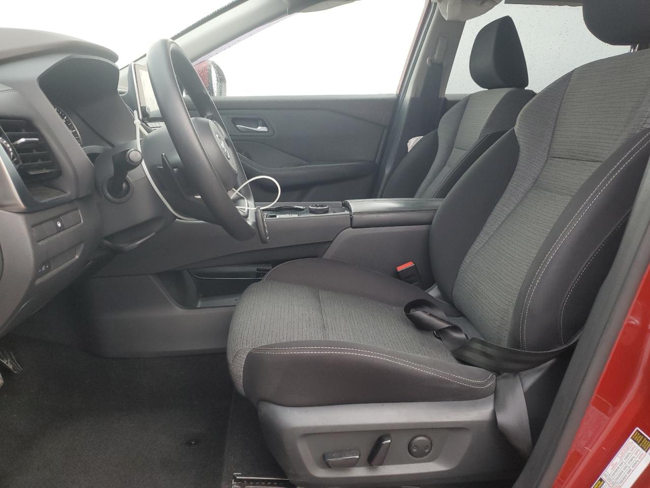 2021 Nissan Rogue - Image 7