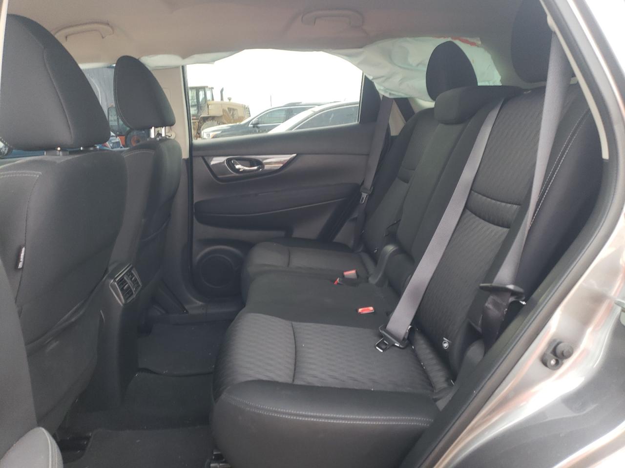 2020 Nissan Rogue - Image 11