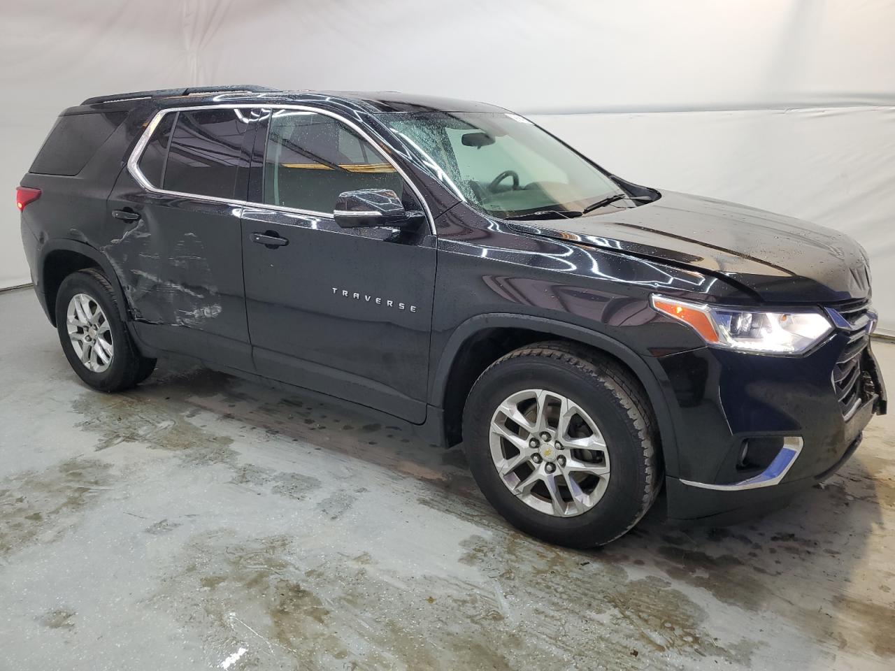 VIN 1GNEVGKW8KJ291756 2019 CHEVROLET TRAVERSE no.4