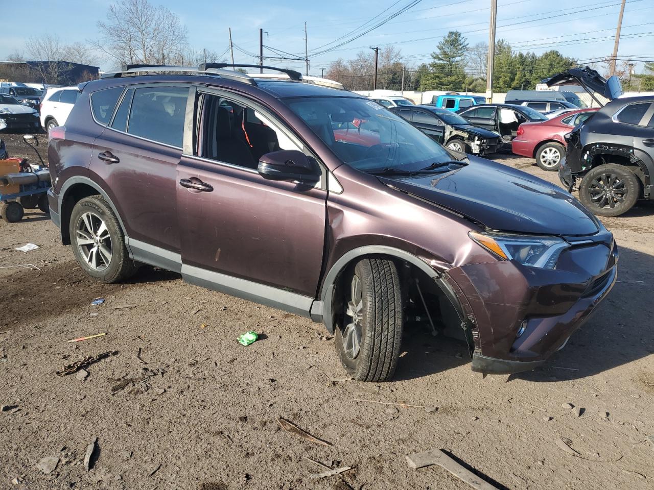 VIN 2T3RFREV6HW665958 2017 TOYOTA RAV4 no.4