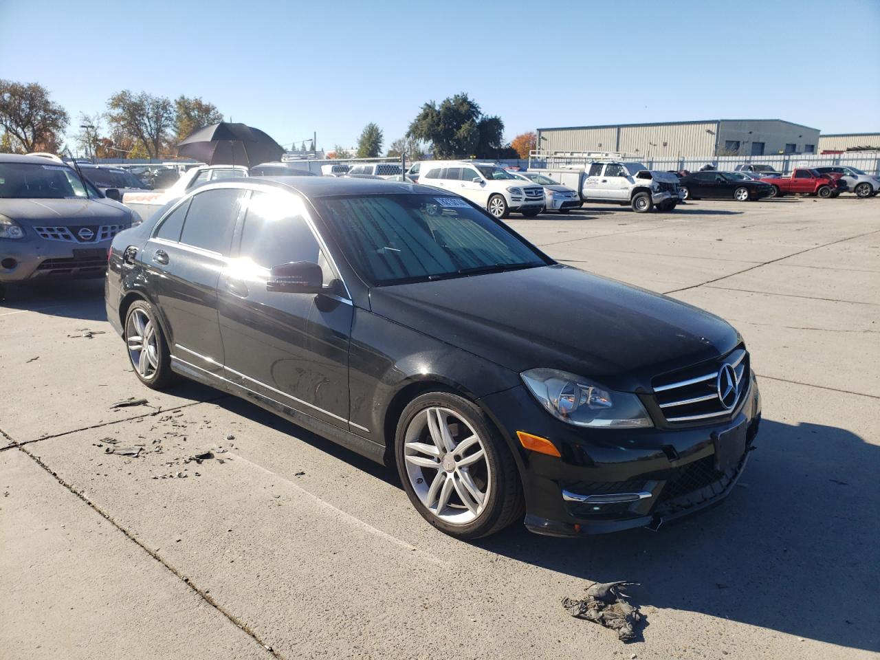 VIN WDDGF4HB9ER310019 2014 MERCEDES-BENZ C-CLASS no.4