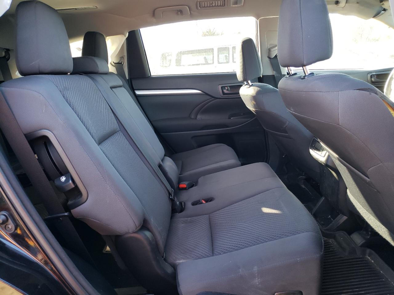 2018 Toyota Highlander - Image 11