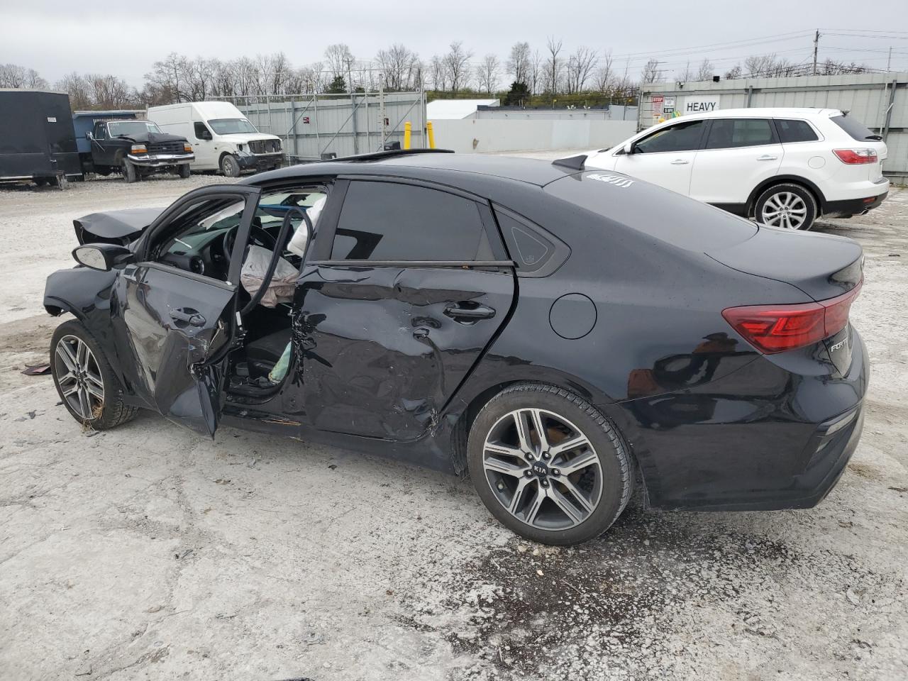 2019 Kia Forte - Image 2