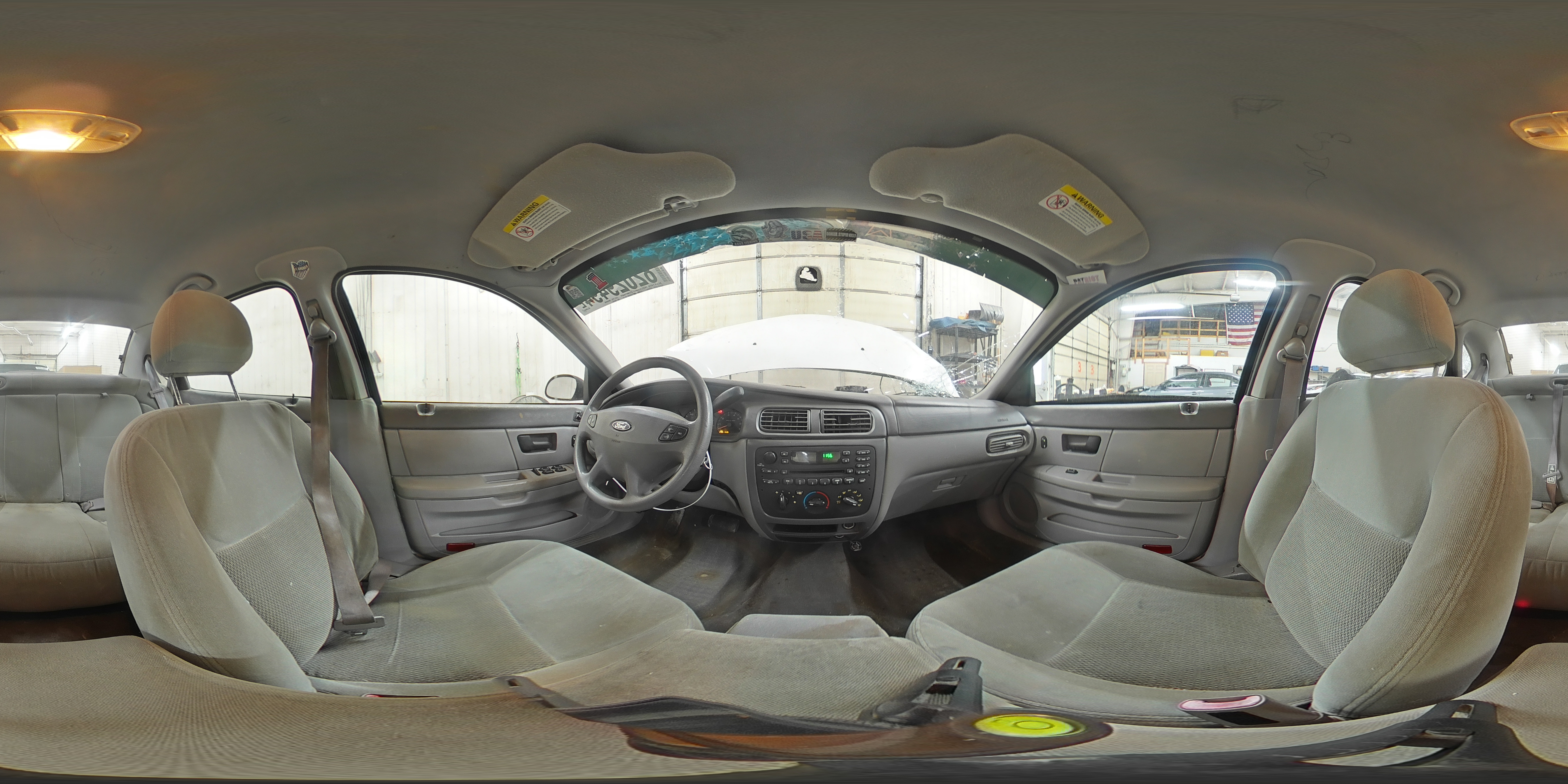 2003 Ford Taurus - Image 13