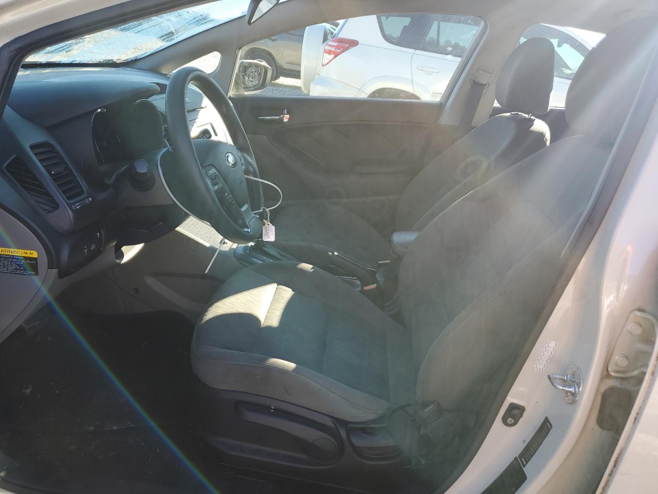 2015 Kia Forte - Image 7