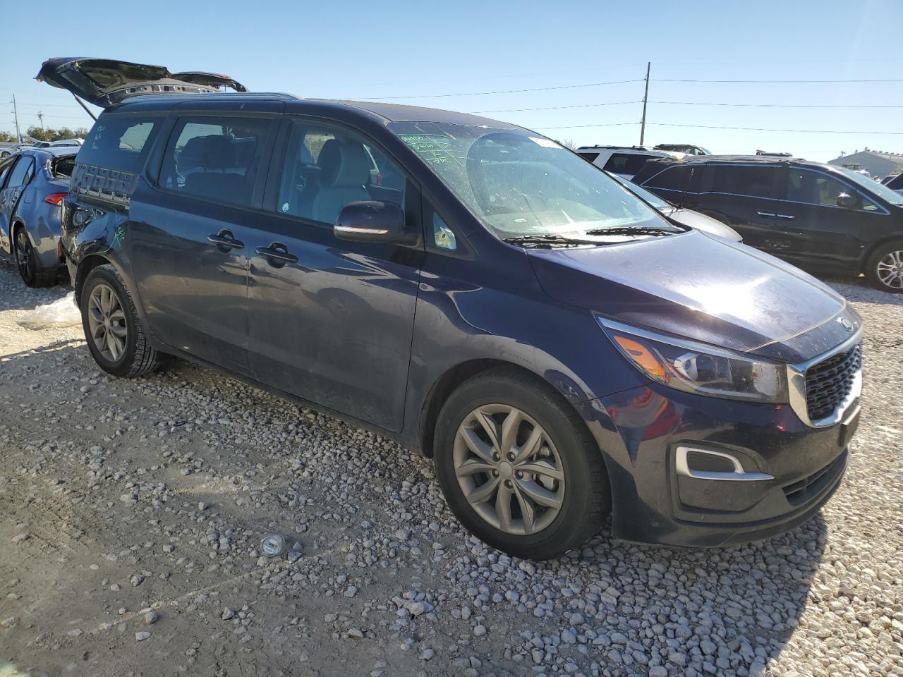 2021 Kia Sedona - Image 4