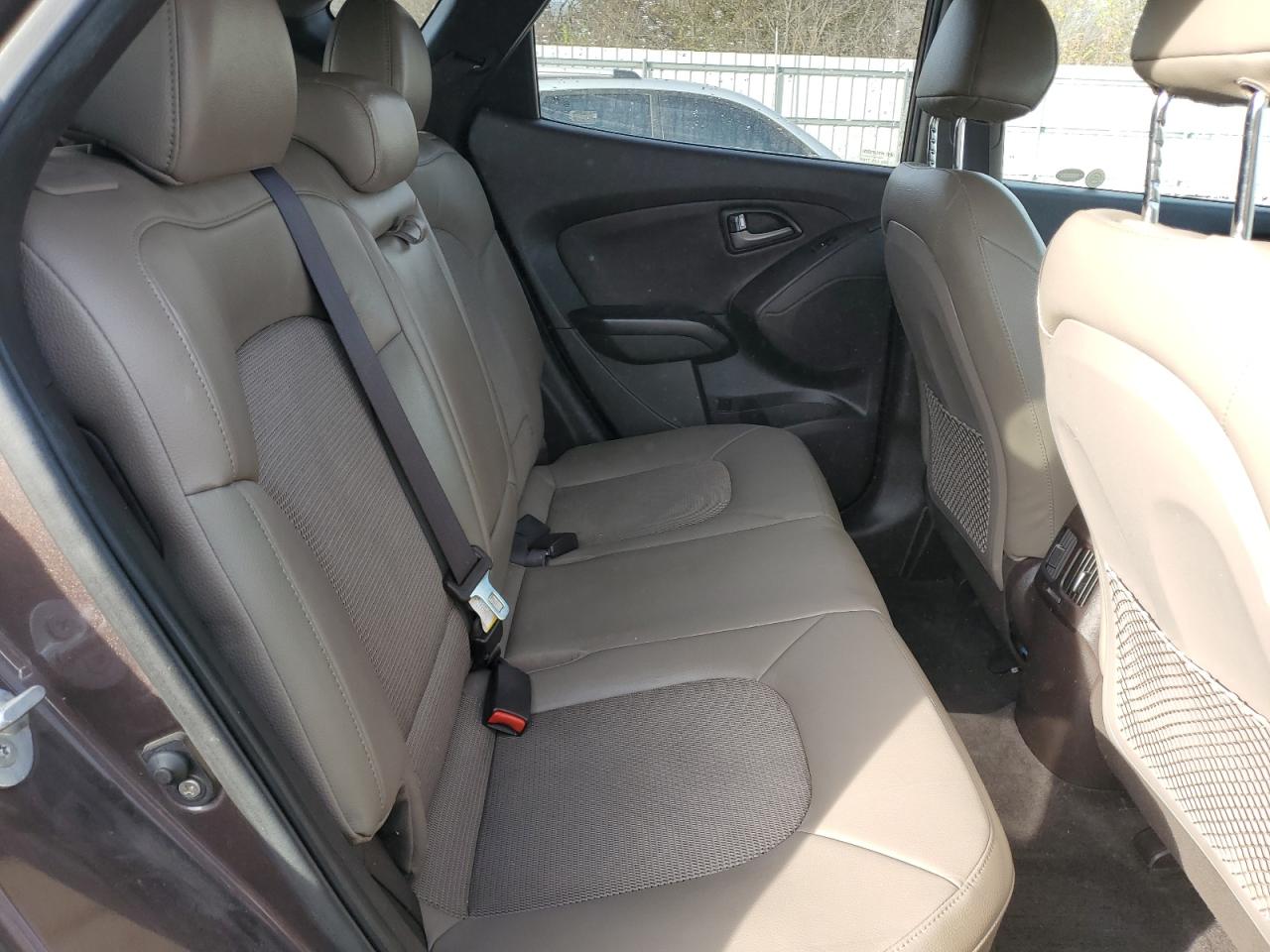 2014 Hyundai Tucson - Image 11