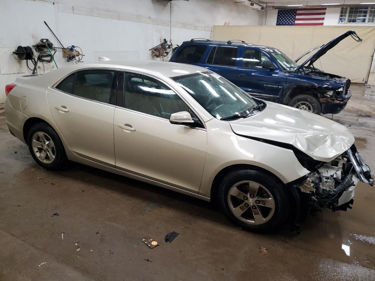 2016 Chevrolet Malibu - Image 4