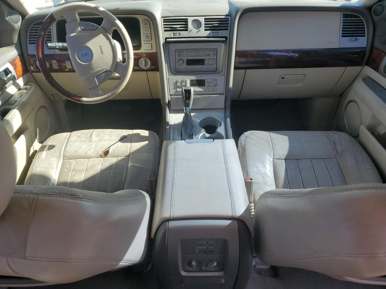 2004 Lincoln Navigator VIN: 5LMFU28R24LJ14513 Lot: 83658974