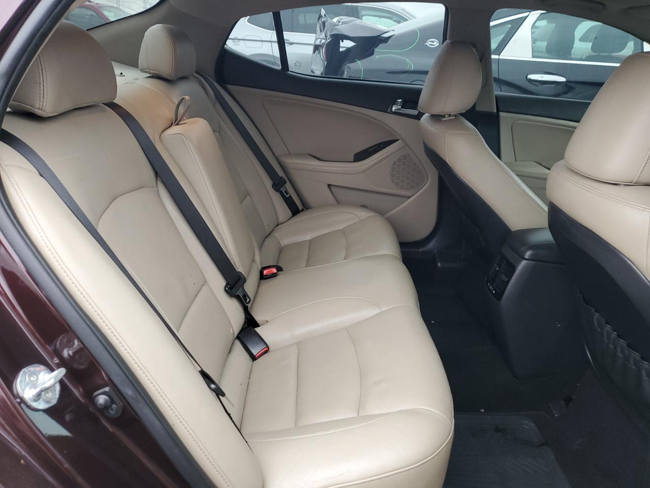 2014 Kia Optima - Image 10