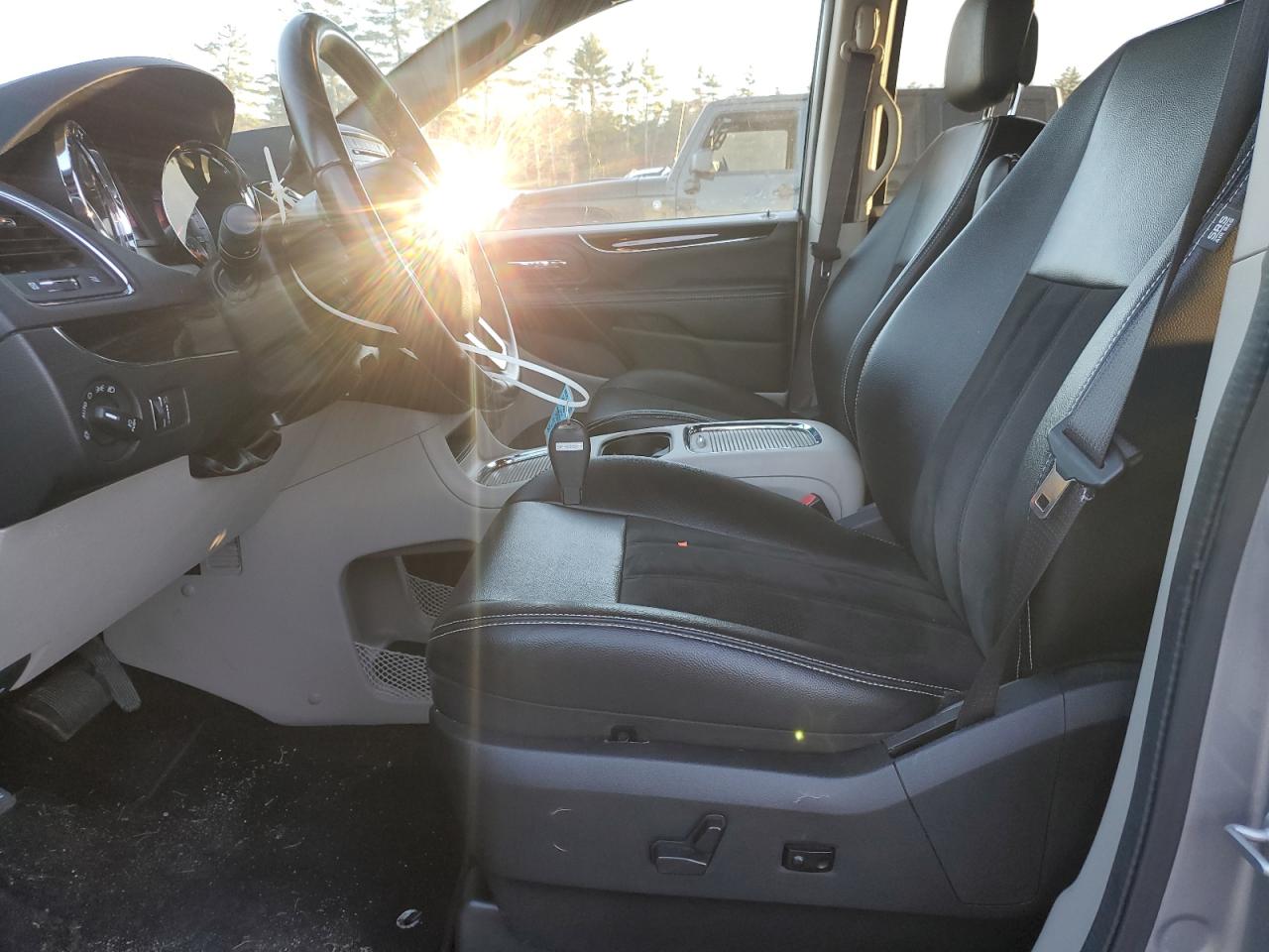 2019 Dodge Grand Caravan Sxt VIN: 2C4RDGCG1KR707730 Lot: 81156424