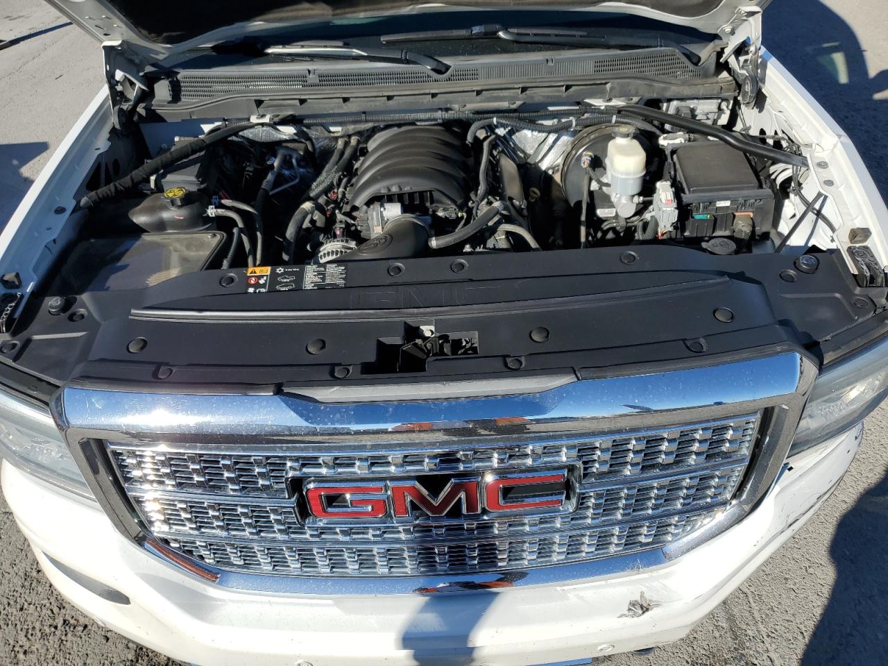 2016 GMC Sierra - Image 12