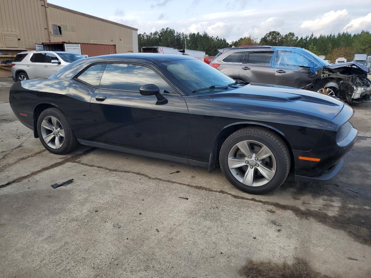 2016 Dodge Challenger - Image 4