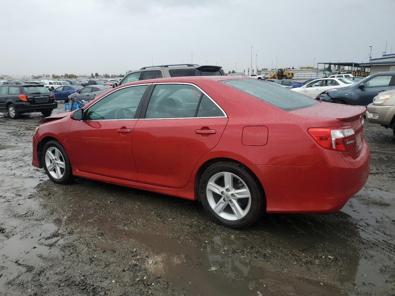 VIN 4T1BF1FK7DU709055 2013 TOYOTA CAMRY no.2