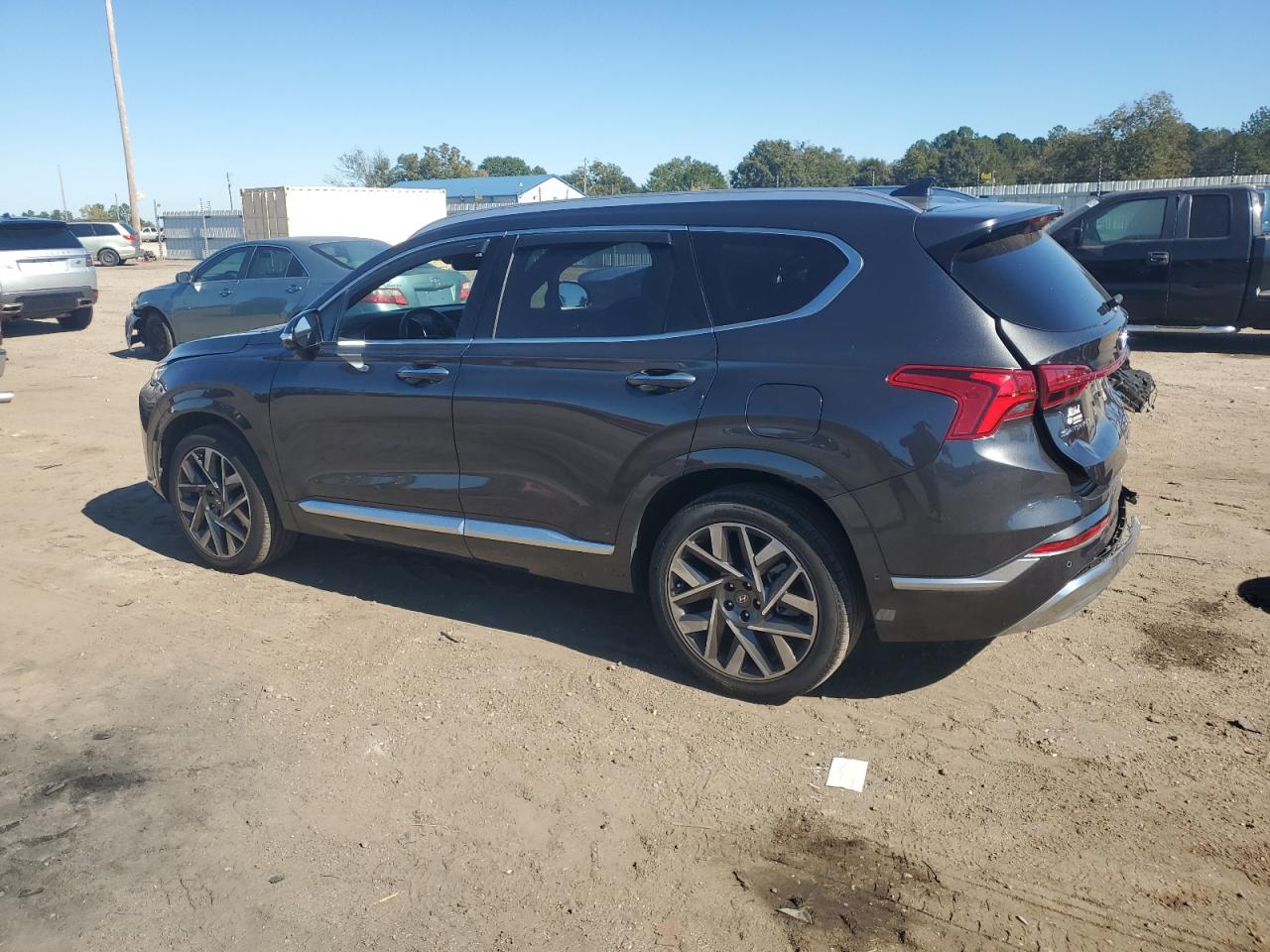 2022 Hyundai Santa Fe - Image 2