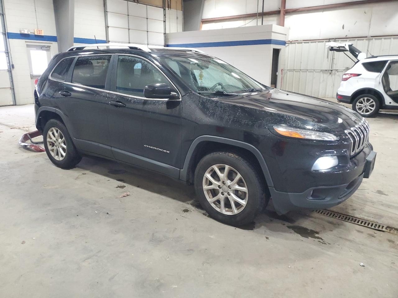 2017 Jeep Grand Cherokee - Image 4