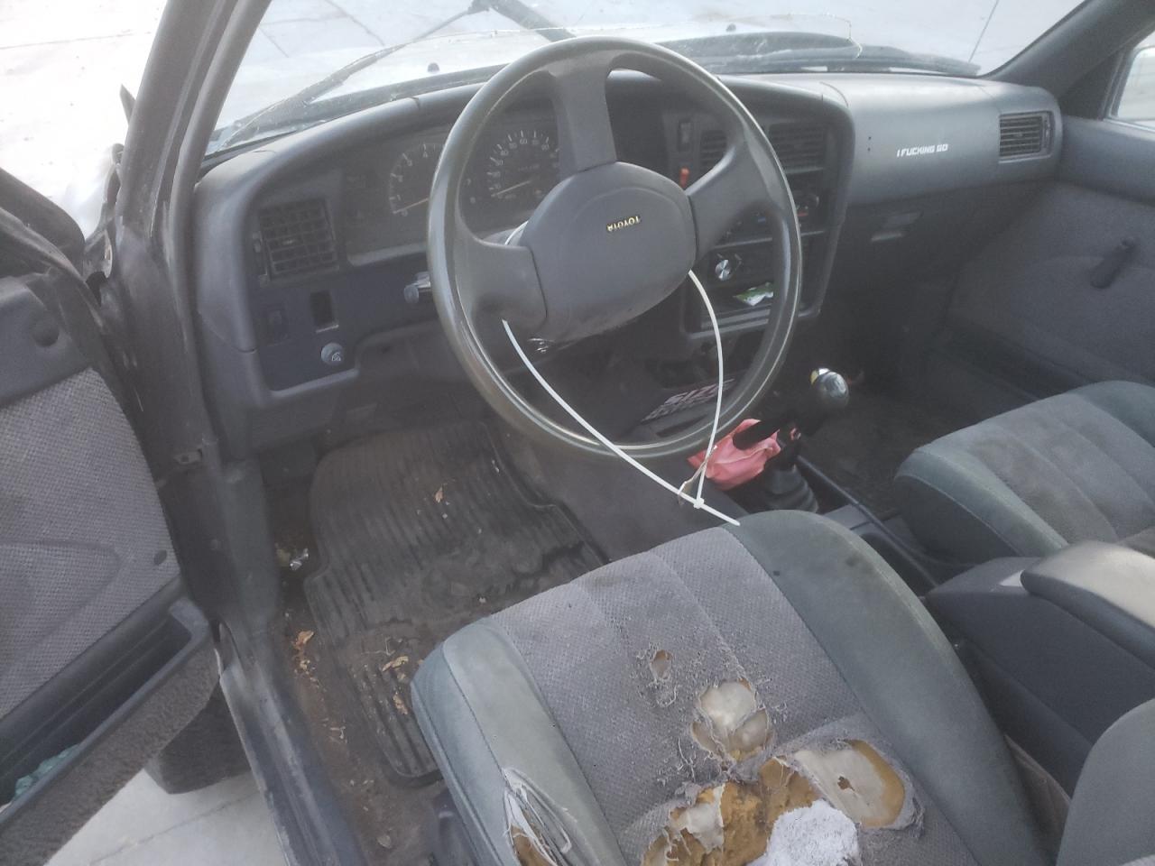 1989 Toyota Pickup - Image 8