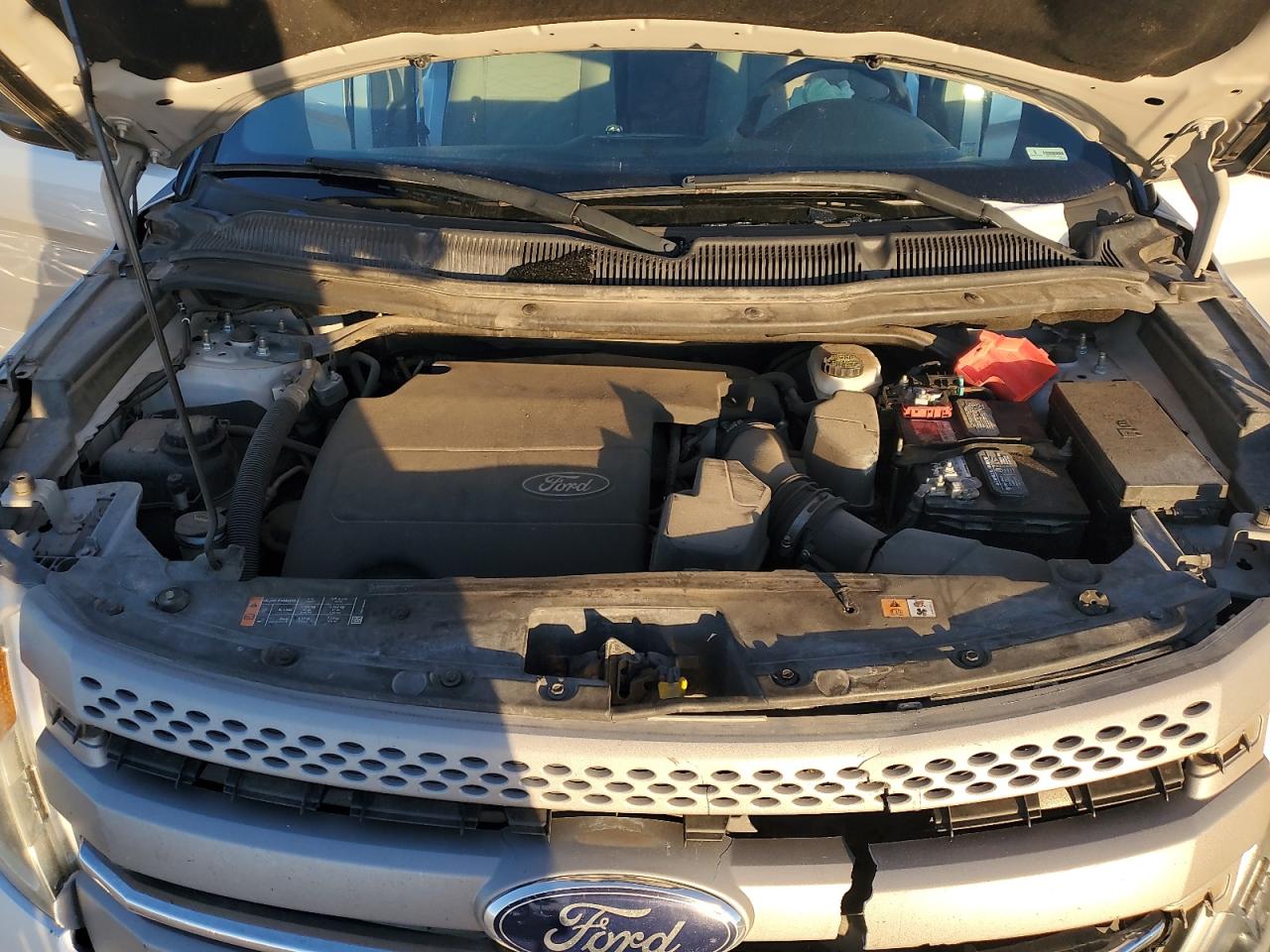 2014 Ford Explorer - Image 14