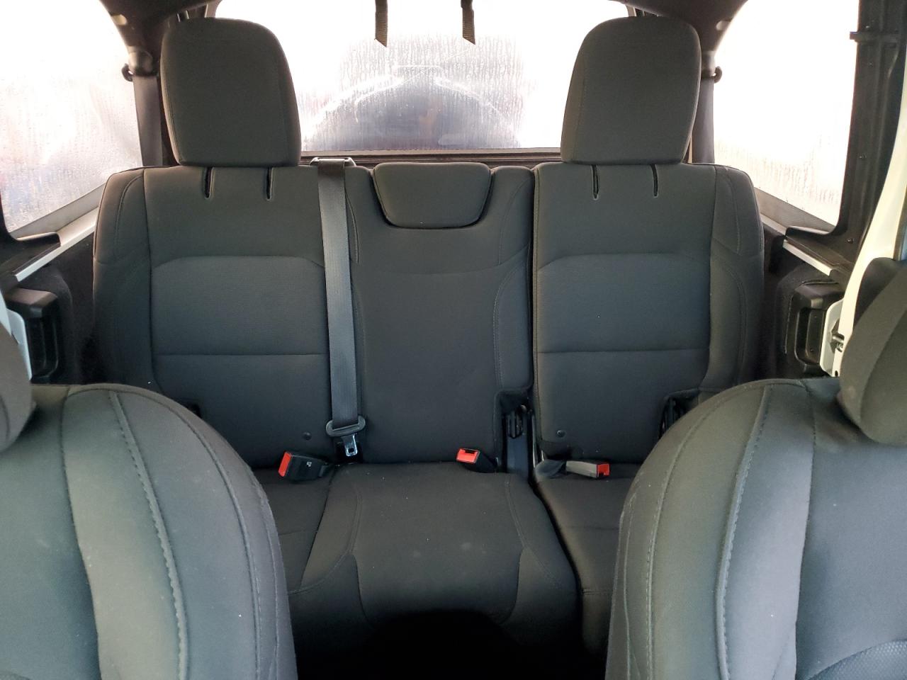 2018 Jeep Wrangler - Image 10