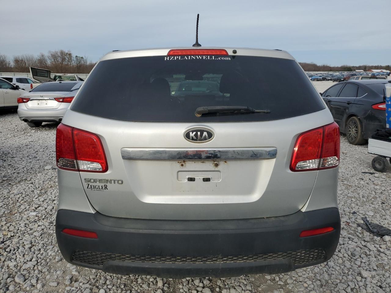 2012 Kia Sorento - Image 6