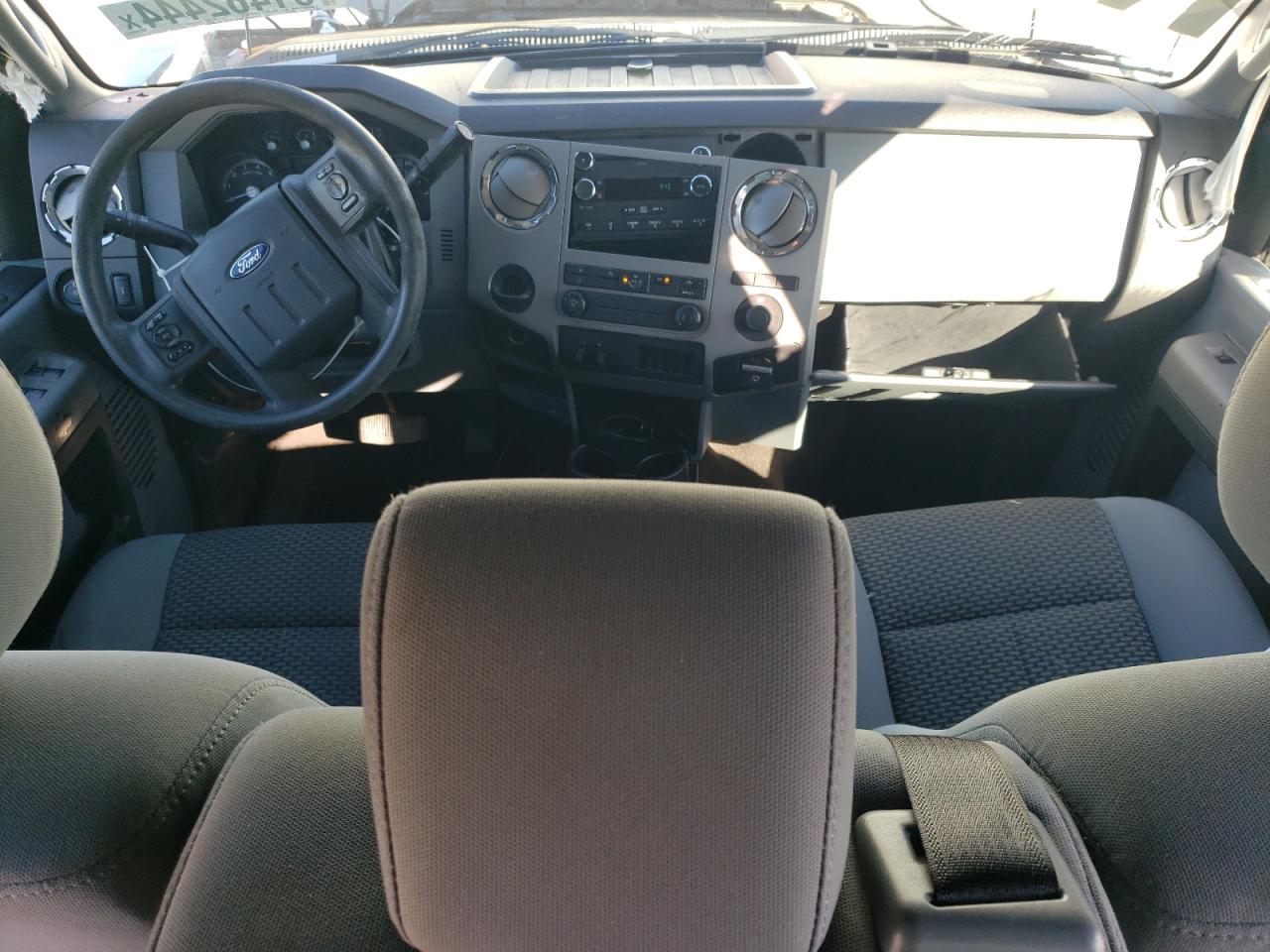 2013 Ford F250 - Image 8