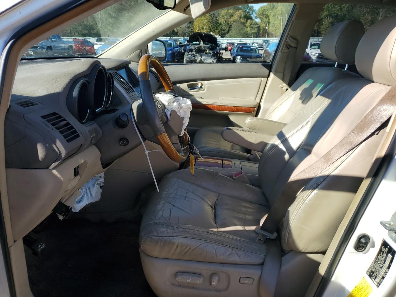2004 Lexus RX - Image 7