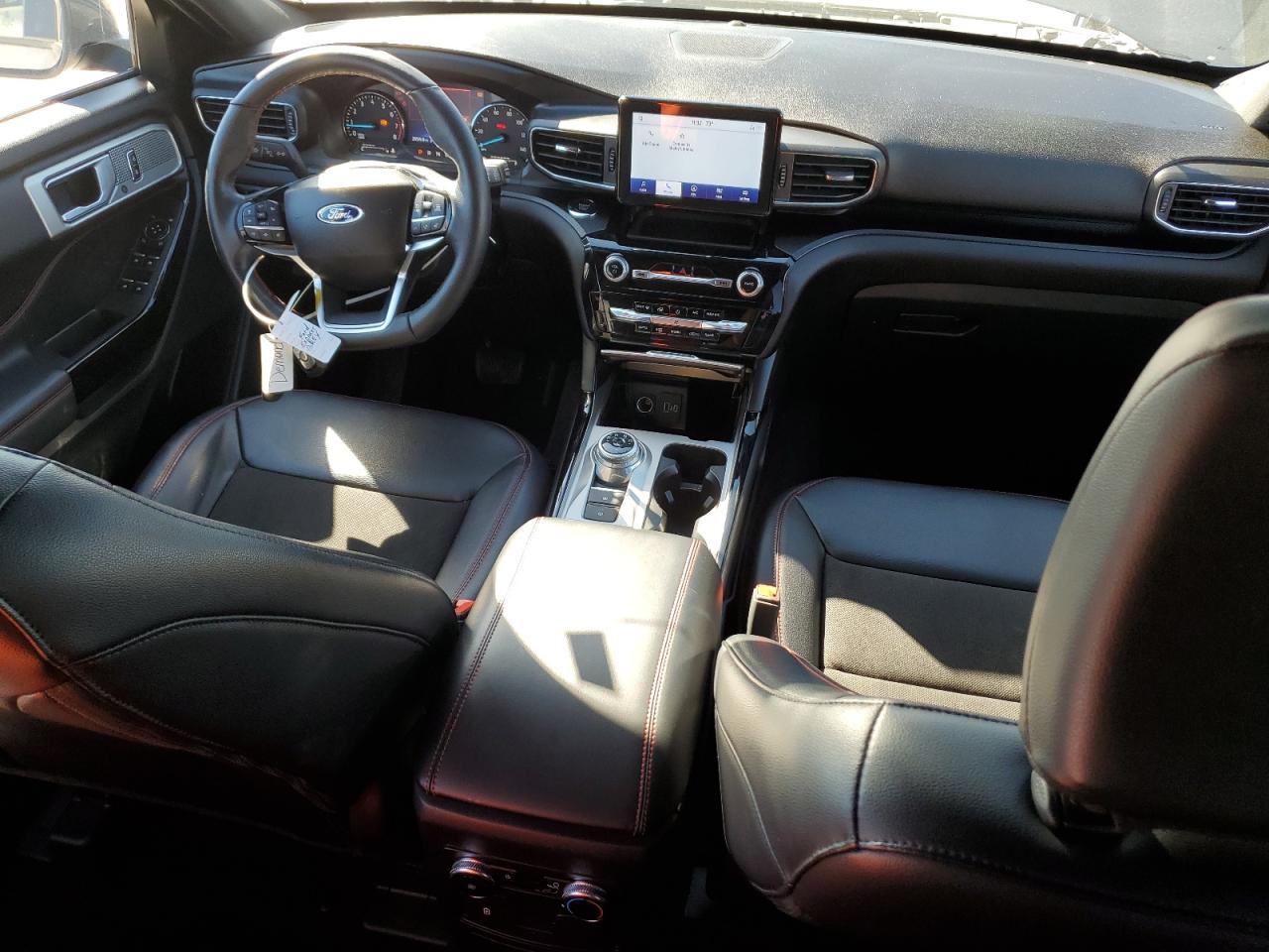 2023 Ford Explorer - Image 8