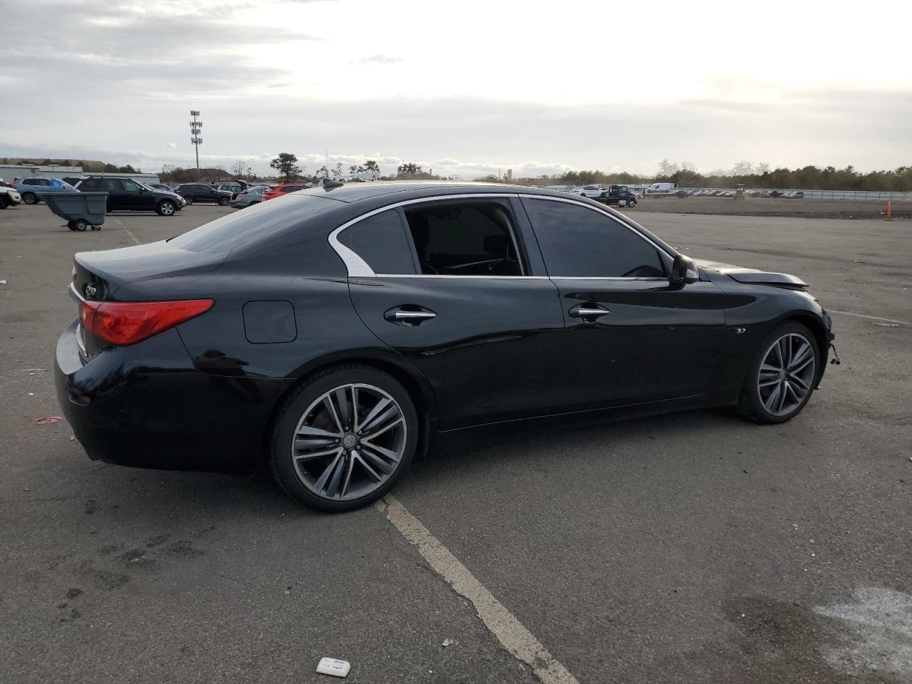 VIN JN1BV7ARXFM397382 2015 INFINITI Q50 no.3