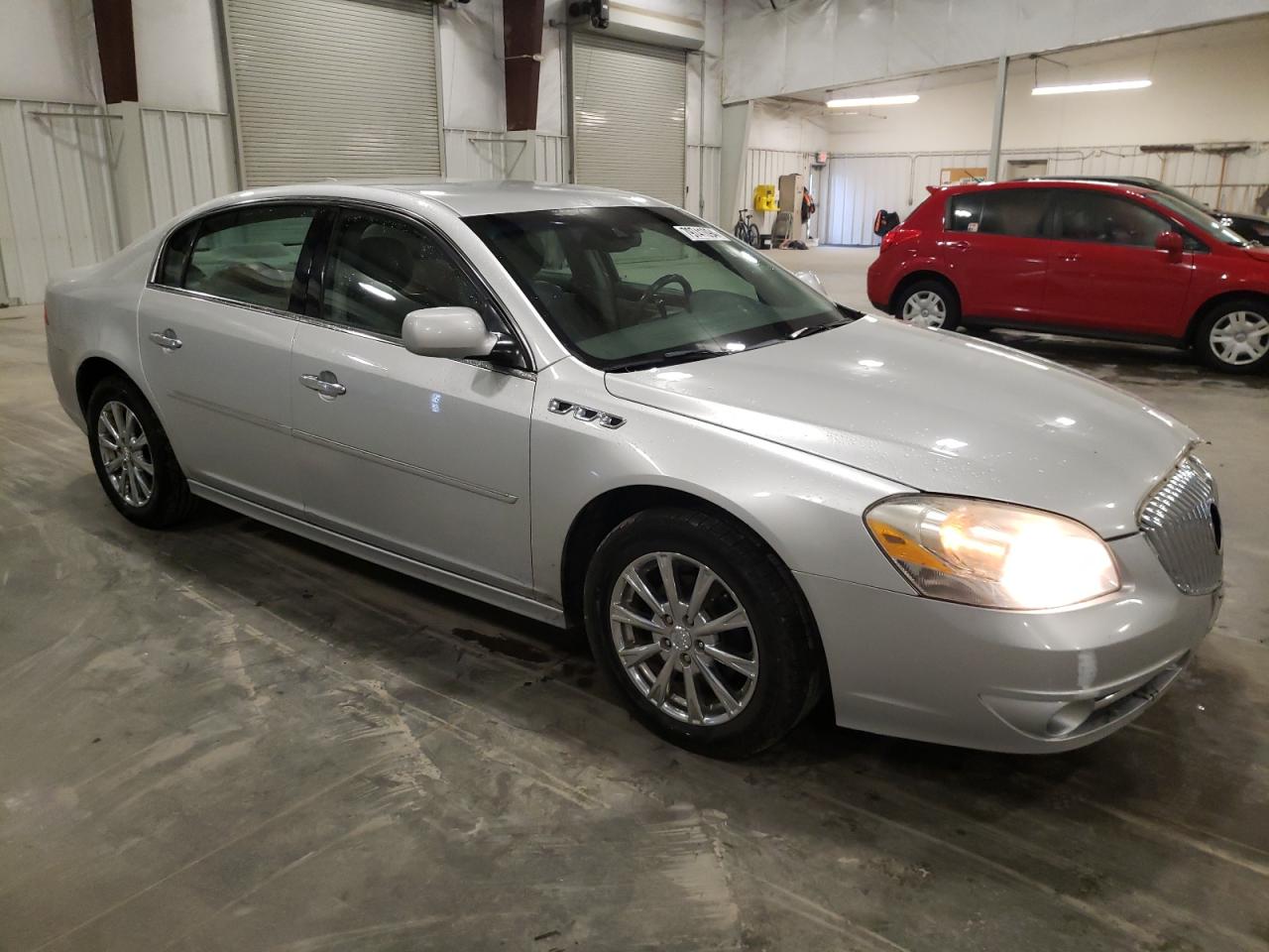 2011 Buick Lucerne - Image 4
