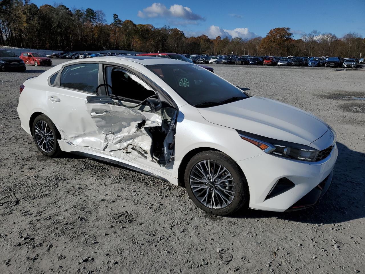 2024 Kia Forte - Image 4