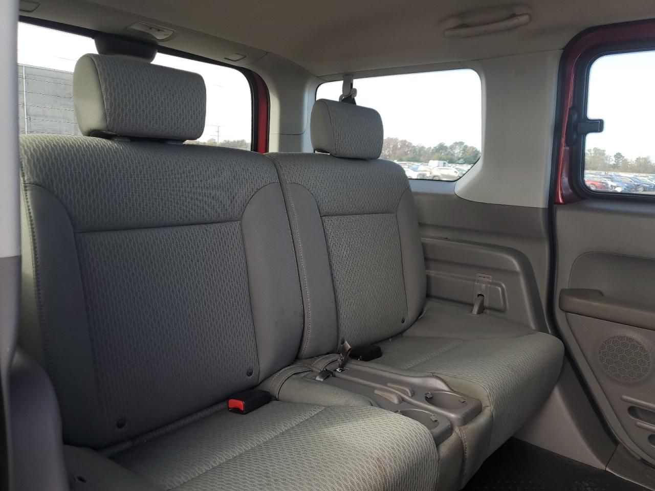 2010 Honda Element - Image 11