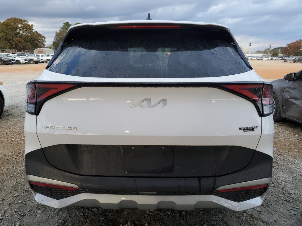 2023 Kia Sportage - Image 6