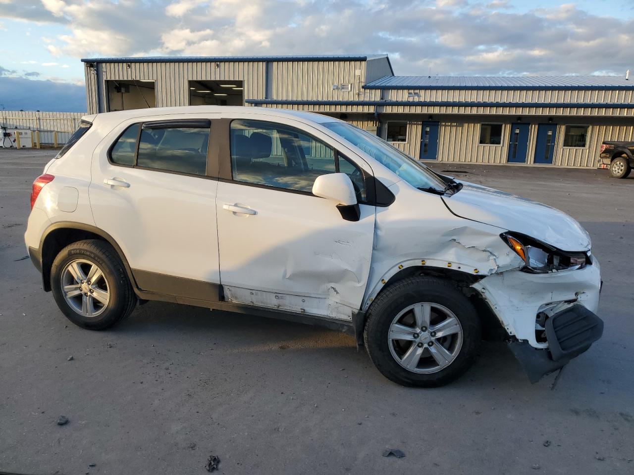 2018 Chevrolet Trax - Image 4