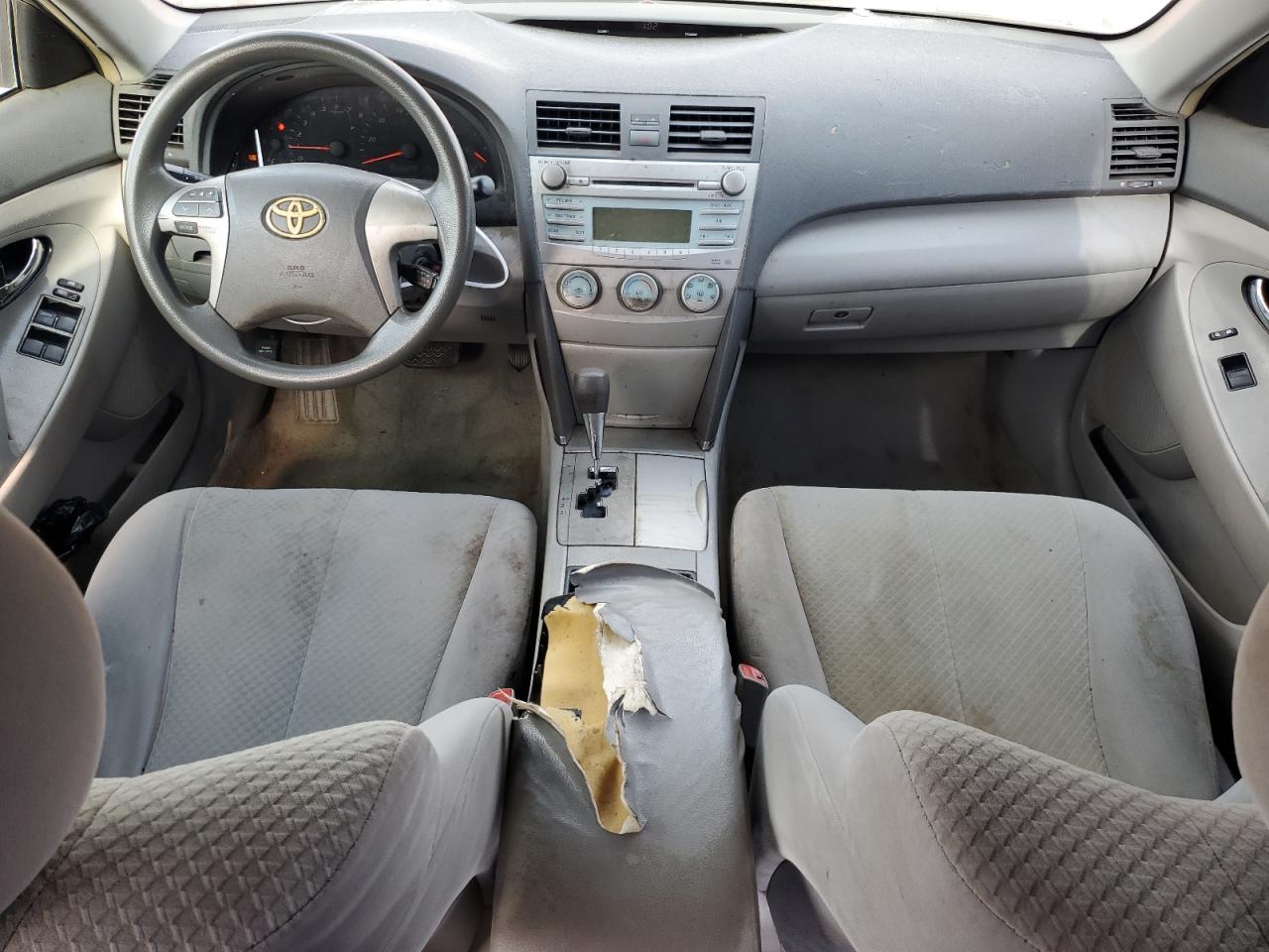 2009 Toyota Camry - Image 8