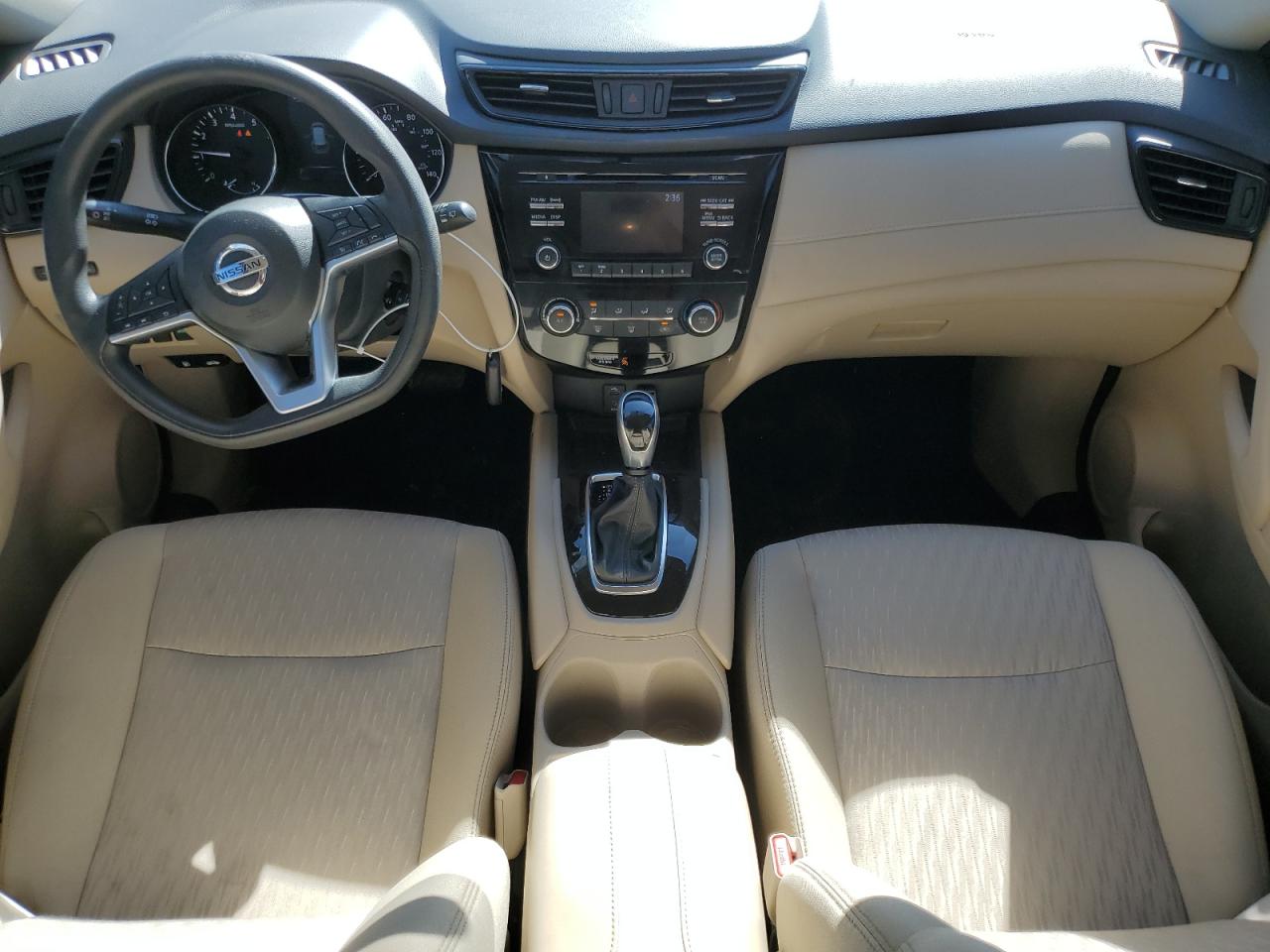 2017 Nissan Rogue - Image 8