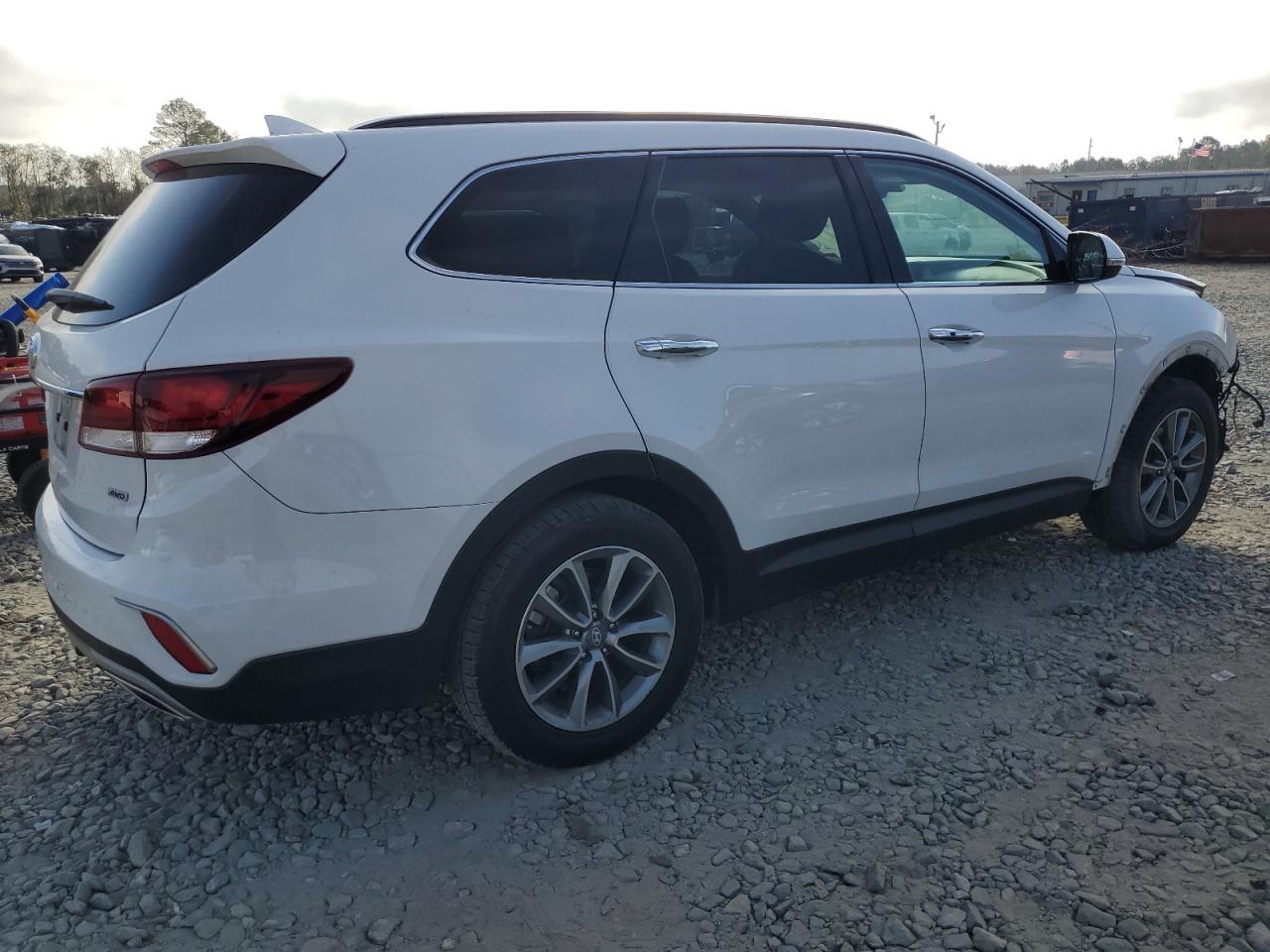 2019 Hyundai Santa Fe - Image 3