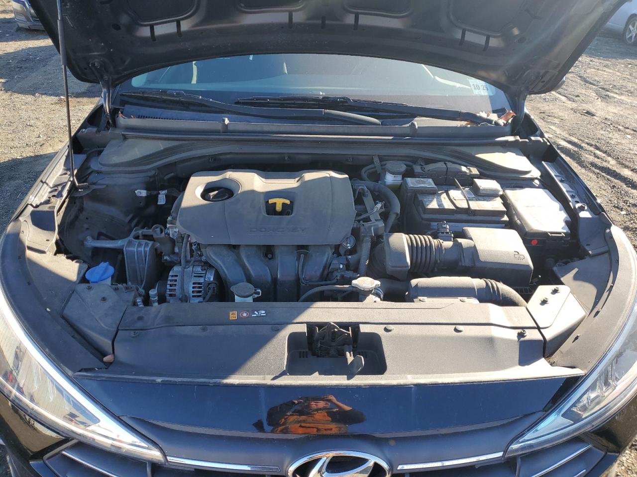 2020 Hyundai Elantra - Image 11