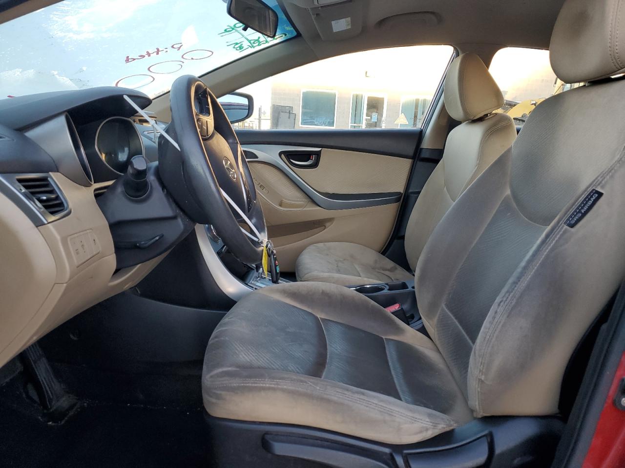 2013 Hyundai Elantra - Image 7