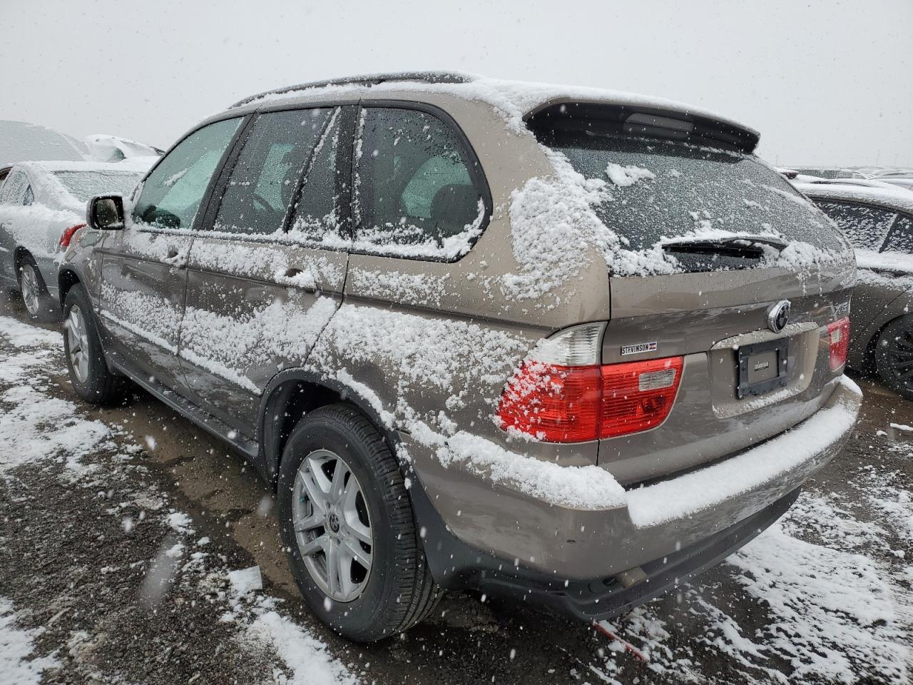 2004 BMW X5 - Image 2