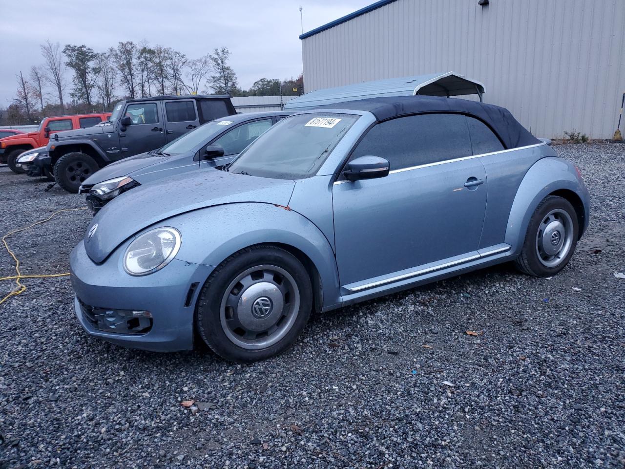 VIN 3VW517AT2GM821898 2016 VOLKSWAGEN BEETLE no.1